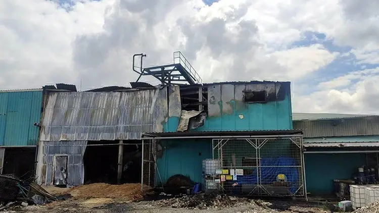 Tekirdağ'da fabrika deposunda yangın